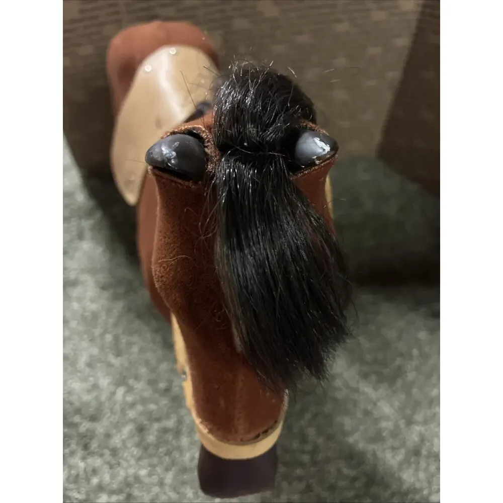 18 In American Girl Brown Horse with Saddle & Bridle Vintage